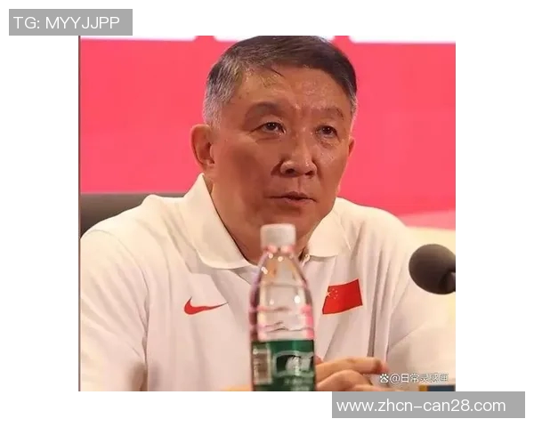 李梦因伤离队被认为体面宫鲁鸣曾开除更大牌球员引发热议 李梦因伤离队被认为体面宫鲁鸣曾开除更大牌球员引发热议